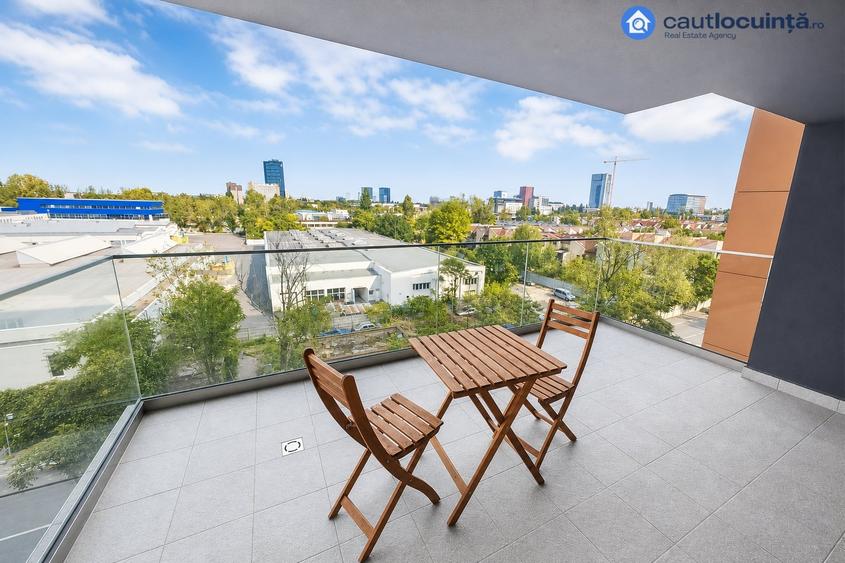 Apartament cu 3 camere în Băneasa