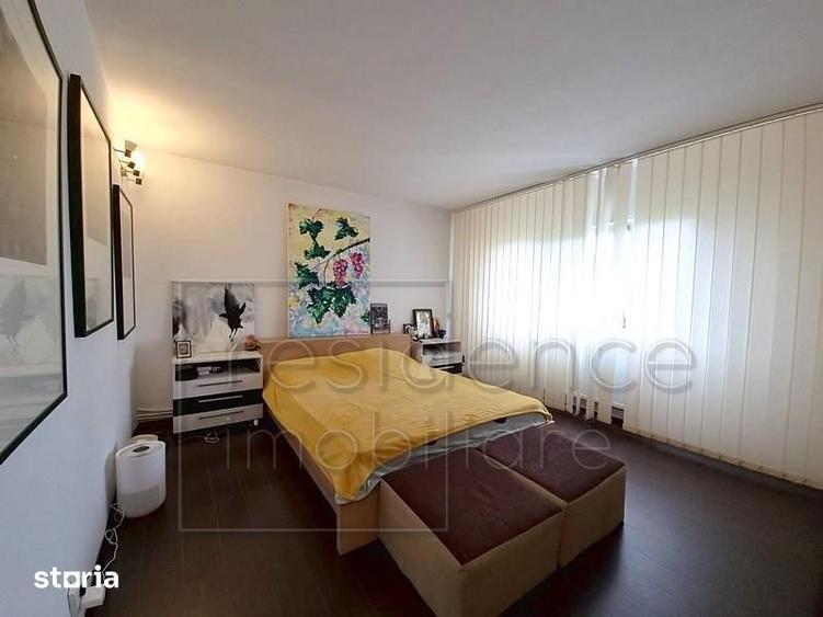 Apartament cu 4 camere decomandat în Plopilor
