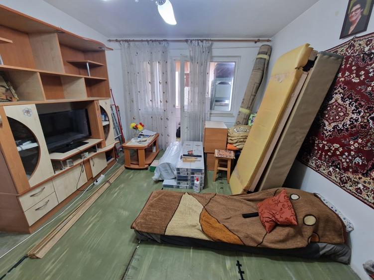 Apartament cu 2 camere semidecomandat, mobilat în Alexandru cel Bun