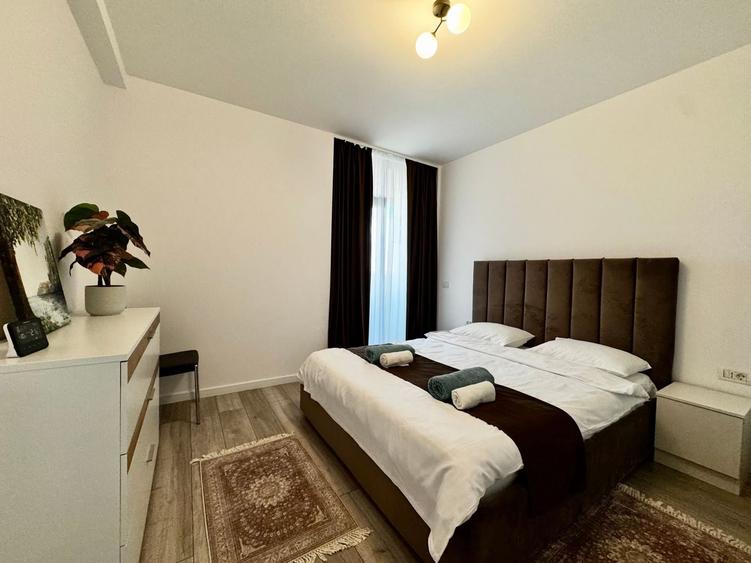 Apartament cu 2 camere semidecomandat, mobilat în Torontalului