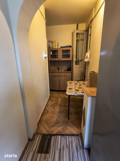 Apartament cu 3 camere decomandat în Peninsula