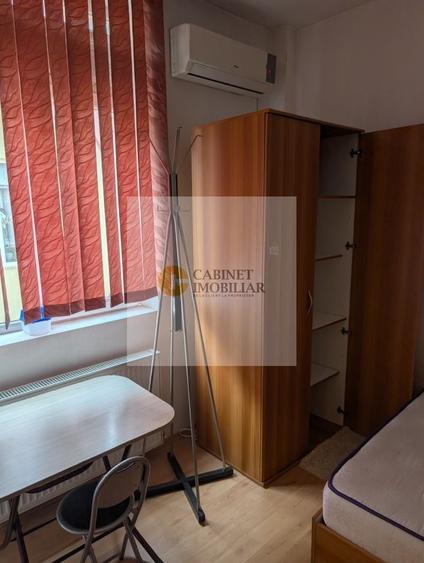 Apartament cu 2 camere semidecomandat, mobilat în Titulescu