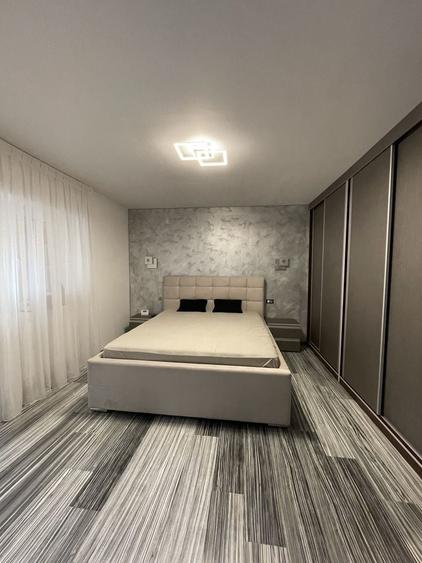 Apartament cu 2 camere decomandat în Exterior Vest