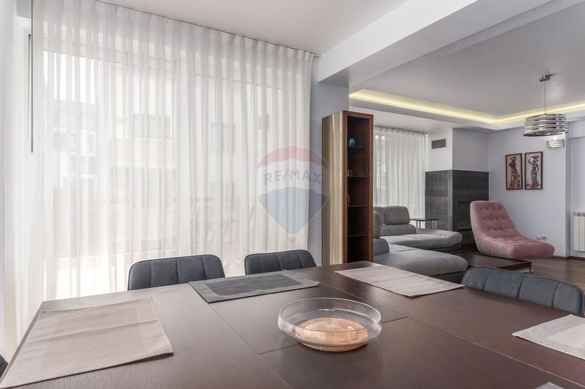 Apartament cu 4 camere semidecomandat, mobilat în Herăstrău