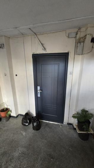 Apartament cu 2 camere decomandat în Exterior Vest