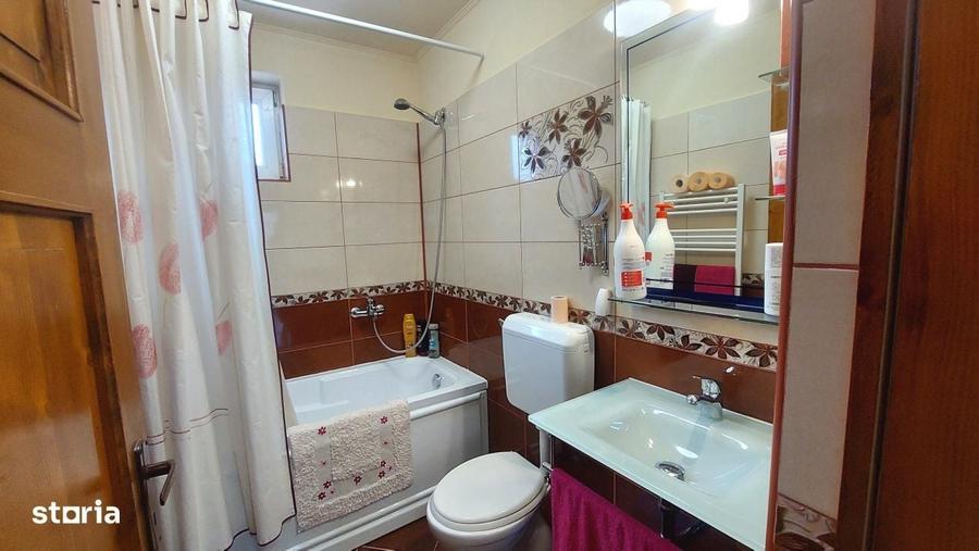 Gospodarie, casa cu 5 camere si 8272 mp teren, in Oarda - 2