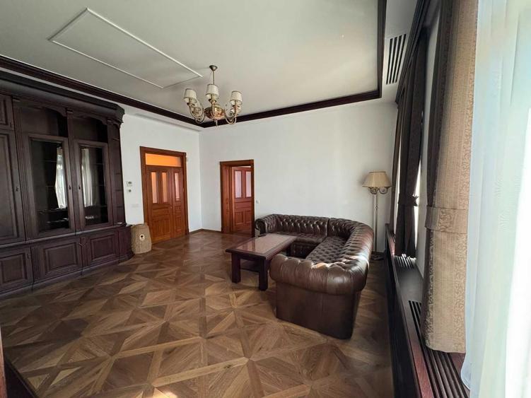 Casă cu 3 camere în Central
