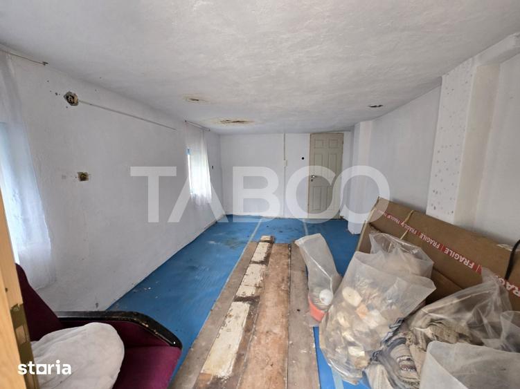 Casă cu 5 camere decomandat cu Teren 412 Mp în Terezian