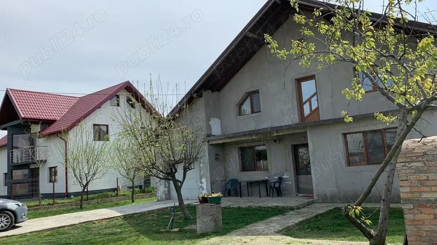 Casă cu 5 camere cu Teren 1000 Mp în Miroslava