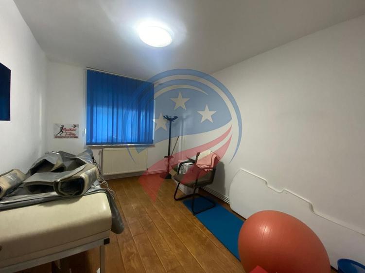 Apartament cu 3 camere decomandat în Brazda lui Novac