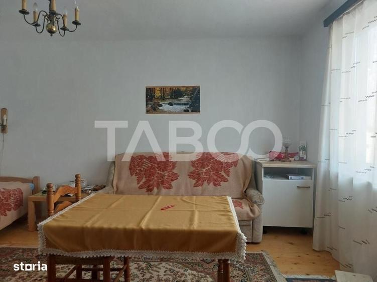 Casă cu 4 camere în Central