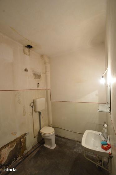 Casă cu 2 camere cu Teren 75 Mp în Central