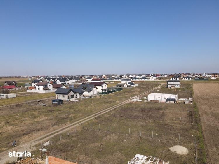 Teren de 376 mp, în Vidra