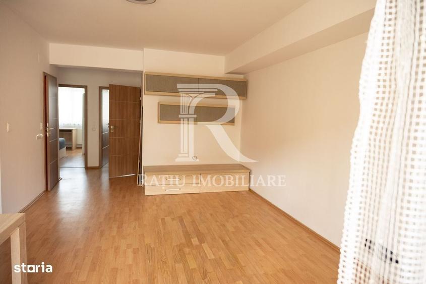 Apartament cu 3 camere decomandat în Iosia