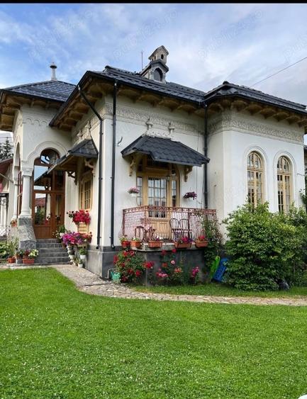 Casă cu 4 camere cu Teren 620 Mp în Sinaia