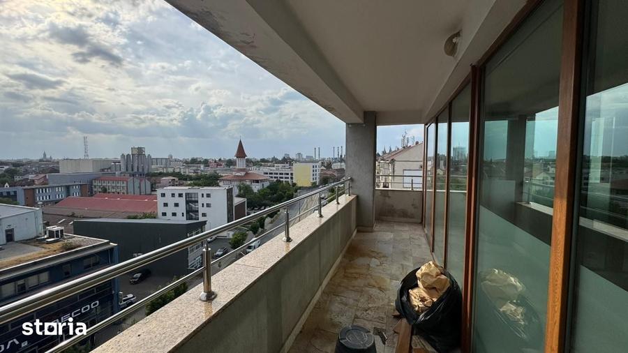 Apartament cu 3 camere în Lunei