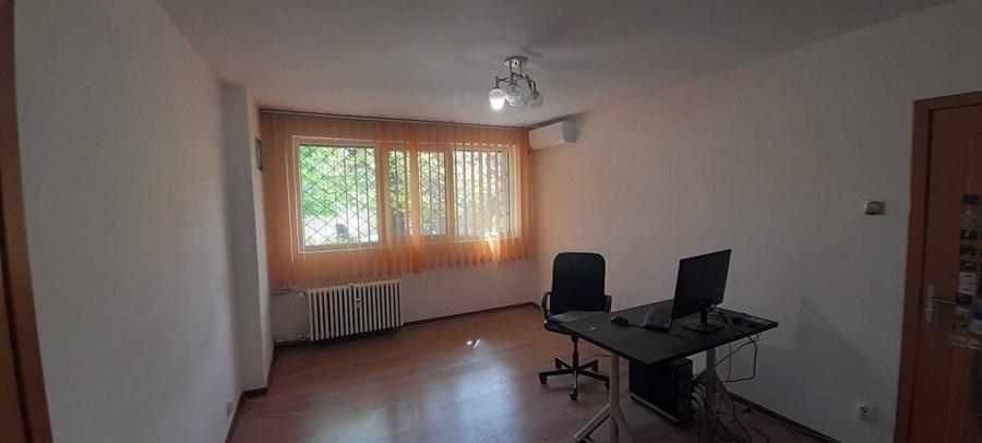 Apartament cu 2 camere semidecomandat în Tineretului