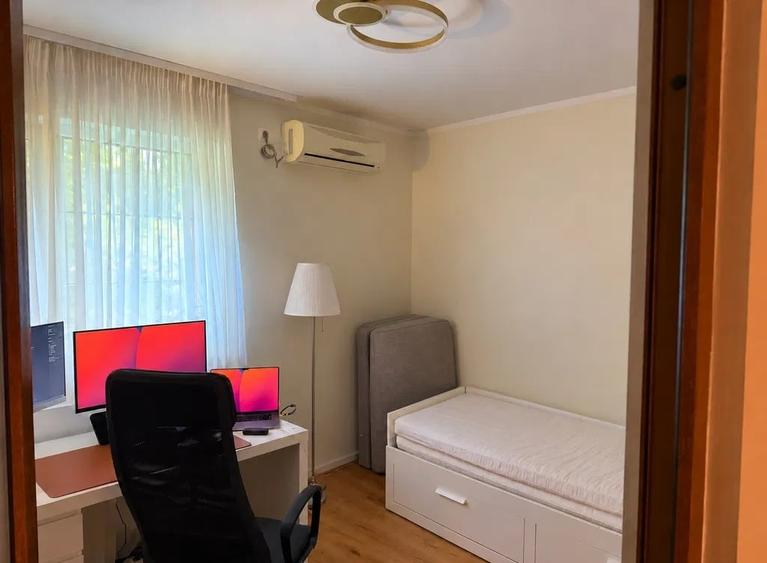 Apartament cu 3 camere semidecomandat în Drumul Taberei