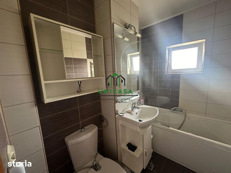 Apartament cu 3 camere decomandat în Ostroveni