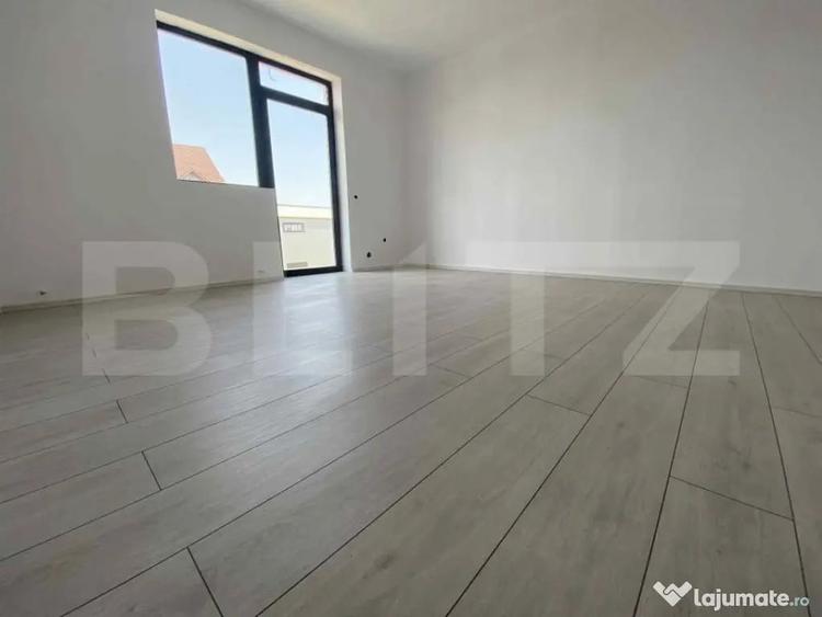 Casă cu 4 camere cu Teren 300 Mp în Preajba