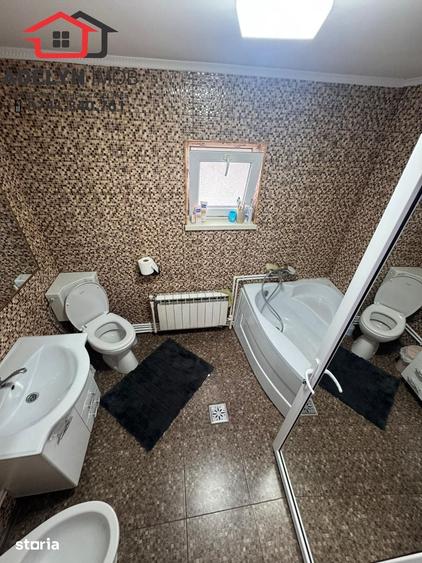 Casă cu Teren 289 Mp în Central