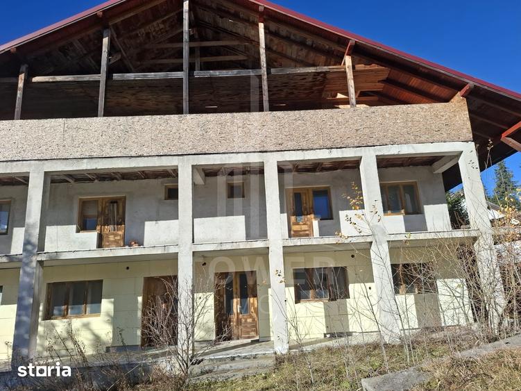 Casă cu Teren 250 Mp în Câineni