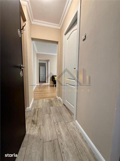 Apartament cu 3 camere semidecomandat în Circumvalațiunii