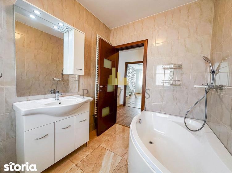 Casă cu 6 camere semidecomandat cu Teren 390 Mp în Tunari