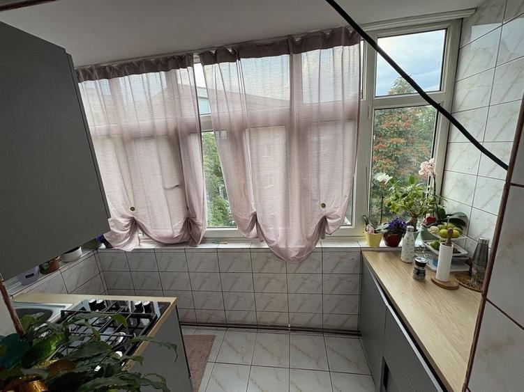 Apartament cu 3 camere decomandat în Gorjului