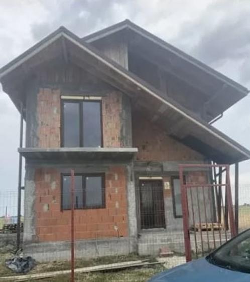 Casa la gri | Berceni | 16 Panouri | 4 Camere | Curte 320 mp | An 2018 - 1