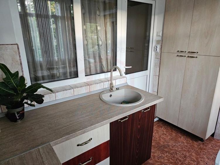 Apartament cu 3 camere decomandat în Micro 14