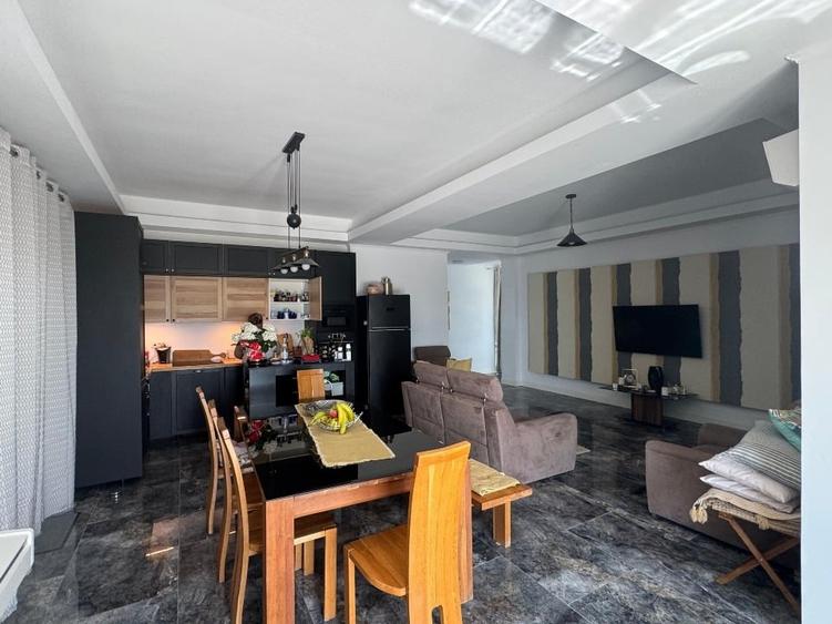 Apartament cu 3 camere decomandat, mobilat în Nord