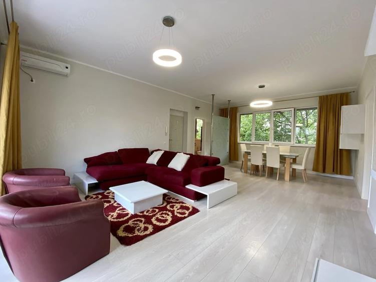 Apartament cu 5 camere semidecomandat, mobilat în Andrei Mureșanu