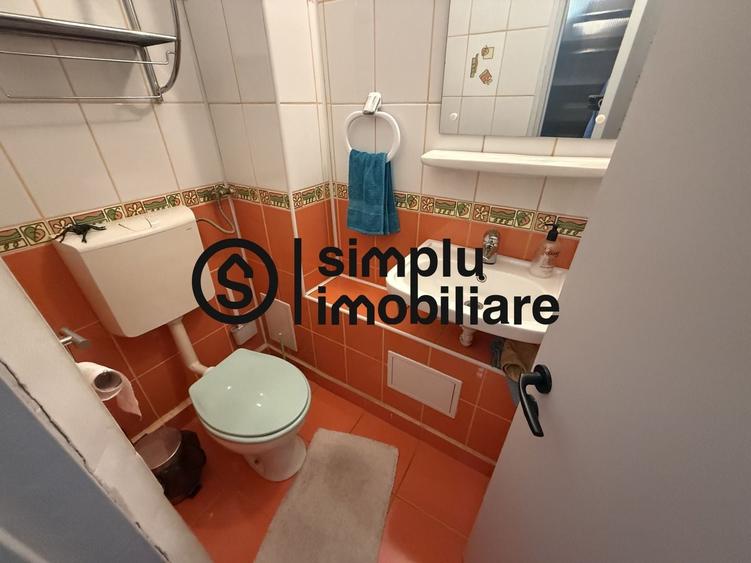 Apartament cu 3 camere decomandat, mobilat în Lăpuș