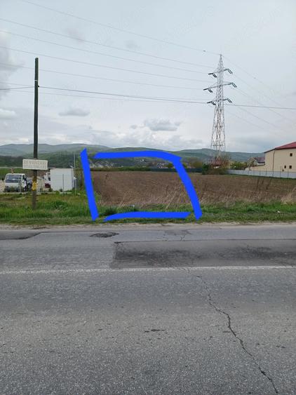 Teren de 3733 mp, în Central