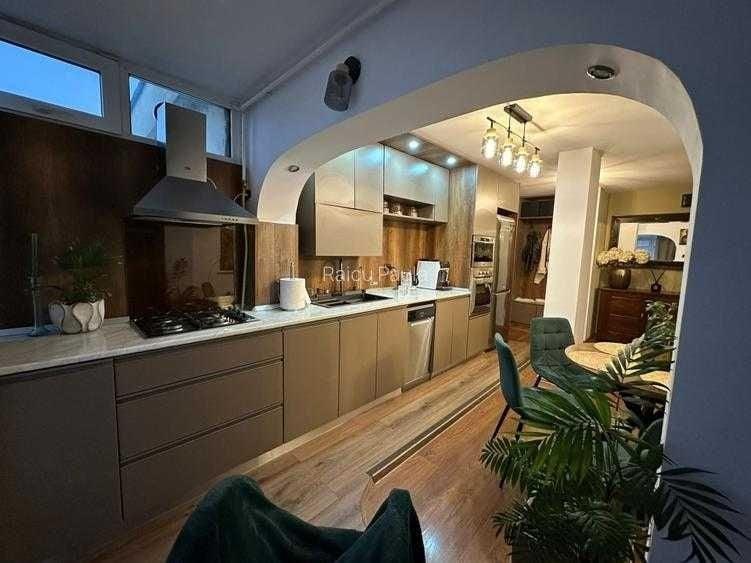Apartament cu 3 camere decomandat în Exercițiu
