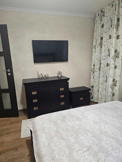 Apartament cu 3 camere decomandat în Rogerius