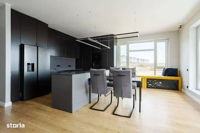 Apartament cu 4 camere decomandat în Pipera