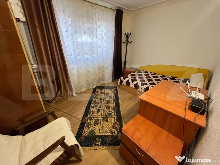 Apartament cu 2 camere semidecomandat, mobilat în Micro 11