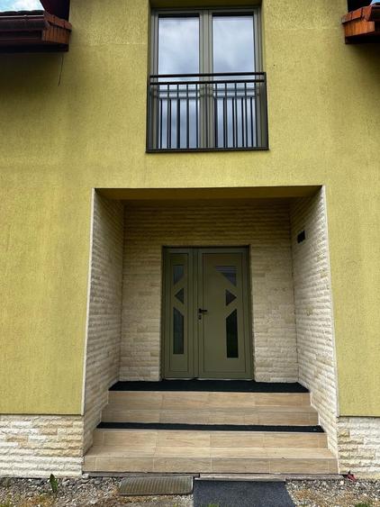 Casă cu 4 camere în Câmpulung la Tisa