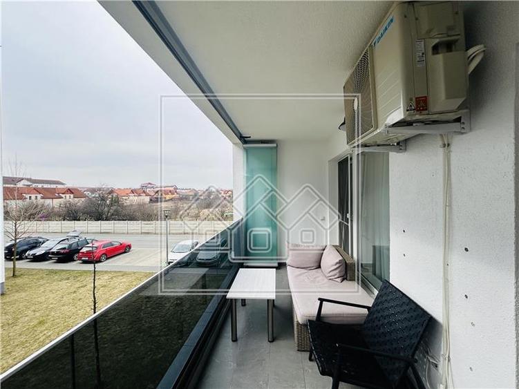 Apartament cu 3 camere decomandat în Piața Cluj