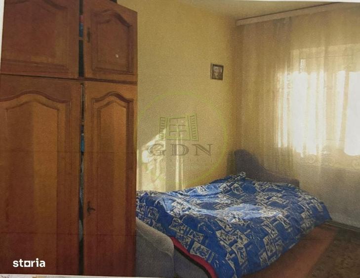 Apartament cu 3 camere decomandat în Calea București