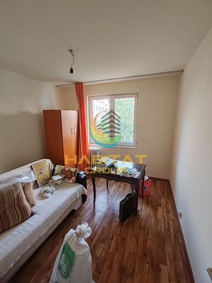 Apartament cu 3 camere decomandat în Dristor