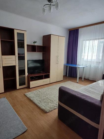Apartament cu 2 camere decomandat în Delfinariu