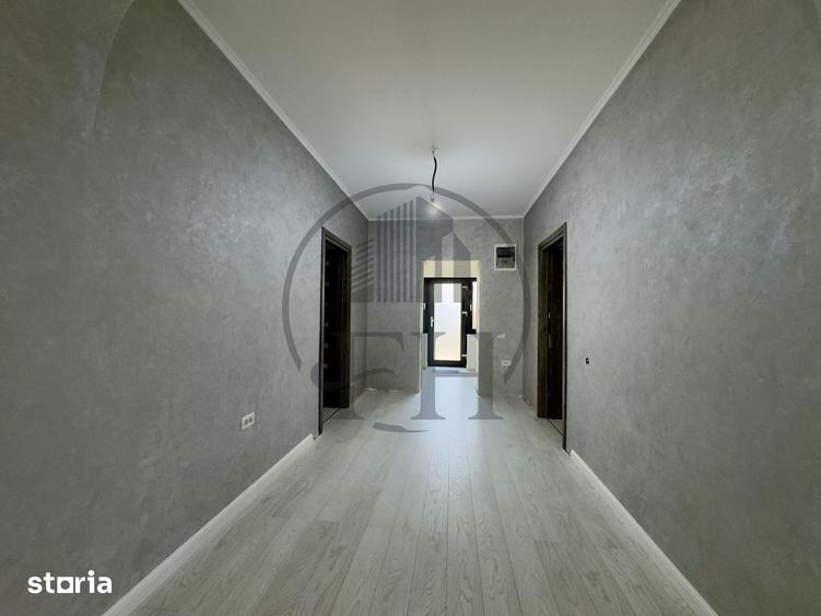 Casă cu 4 camere cu Teren 2561 Mp în Cobadin