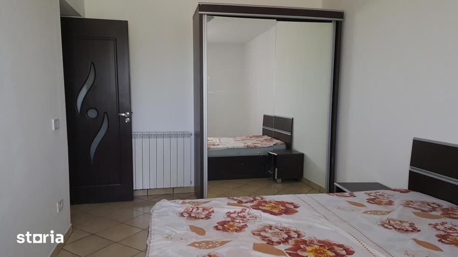 Apartament cu 5 camere decomandat în Blejoi