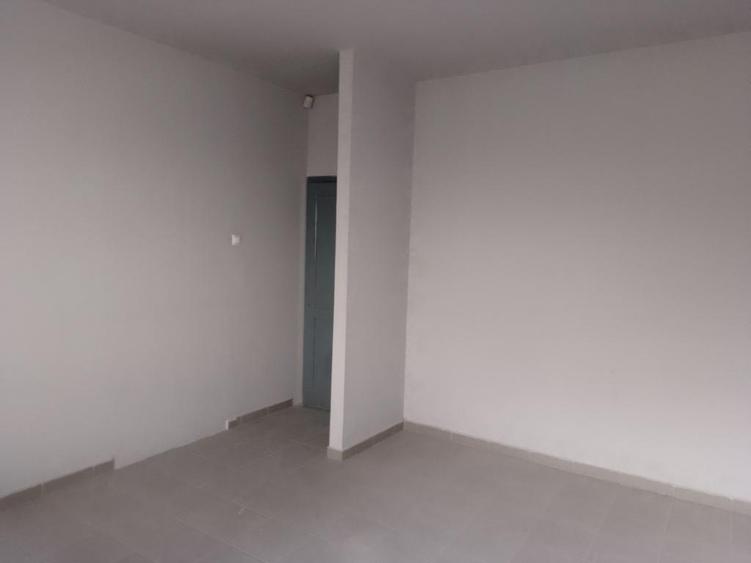Spațiu comercial, de 160 mp, în Câmpului