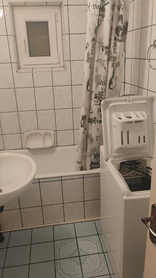 Apartament cu 2 camere decomandat în Republicii