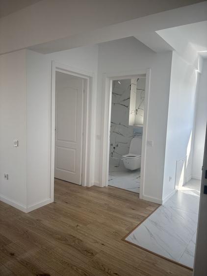 Apartament cu 2 camere nedecomandat în Unirii