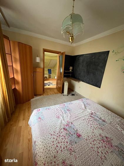 Casă cu 4 camere cu Teren 500 Mp în Bunloc